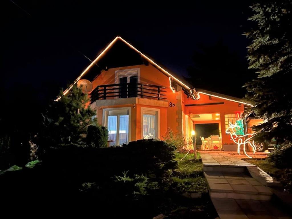 Villa Tratea - With A Heated Pool Tomici Екстер'єр фото